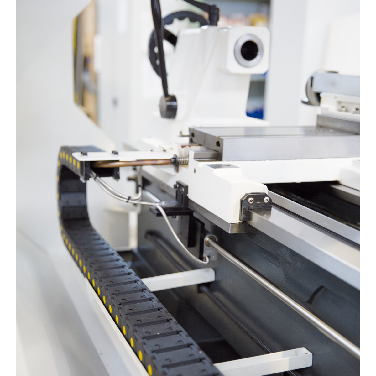  Optimum Präzisions-Leit- und Zugspindeldrehmaschine TH 4620D 